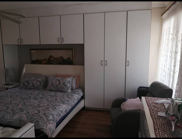 3 BEDROOM FREEHOLD RENTED IN MULBARTON
